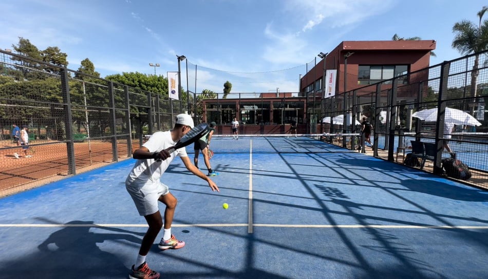 كل ما تحتاج معرفته عن لعبة البادل